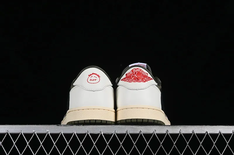 All categories Air Jordan Jordan series basketball shoes Air Jordan 1 Low LW version Travis Scott x Air Jordan 1 Low OG AJ1 Joe 1 undercut low DM7866-200